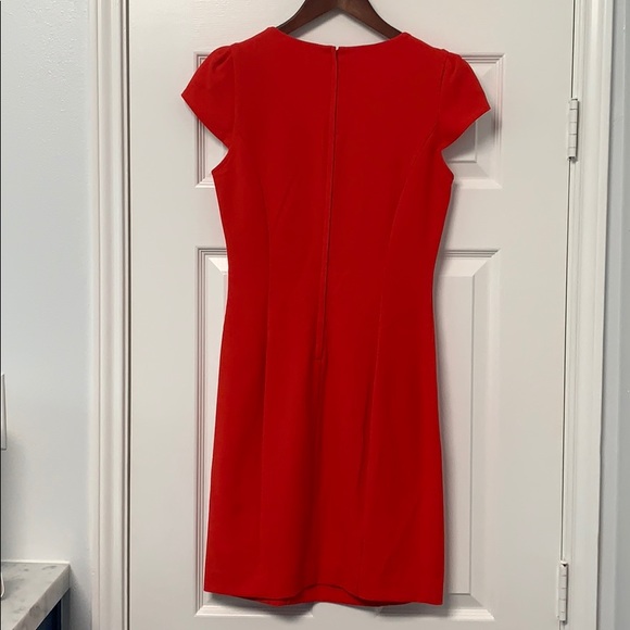 Bright red form fitting dress - Picture 2 of 3
